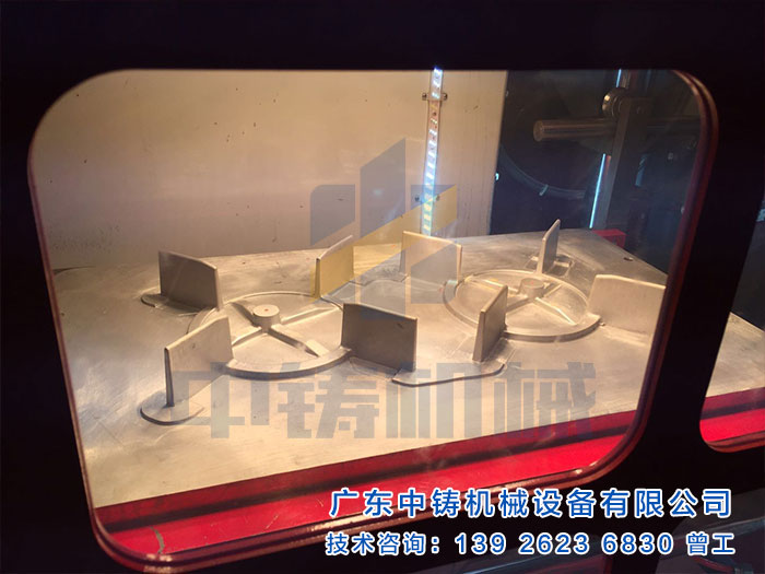 全自动造型机